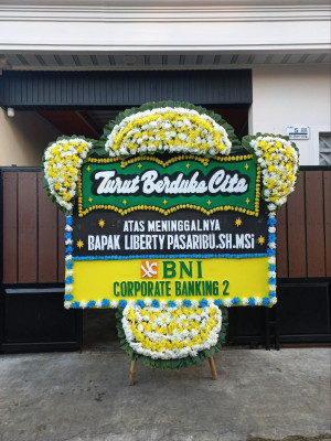 Papan Bunga Duka di Rumbio Jaya